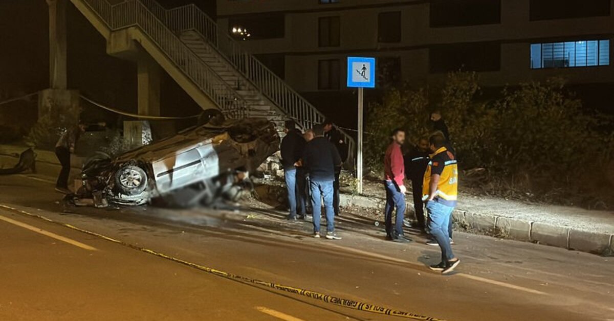 Bayburt’ta otomobil devrildi, sürücü öldü