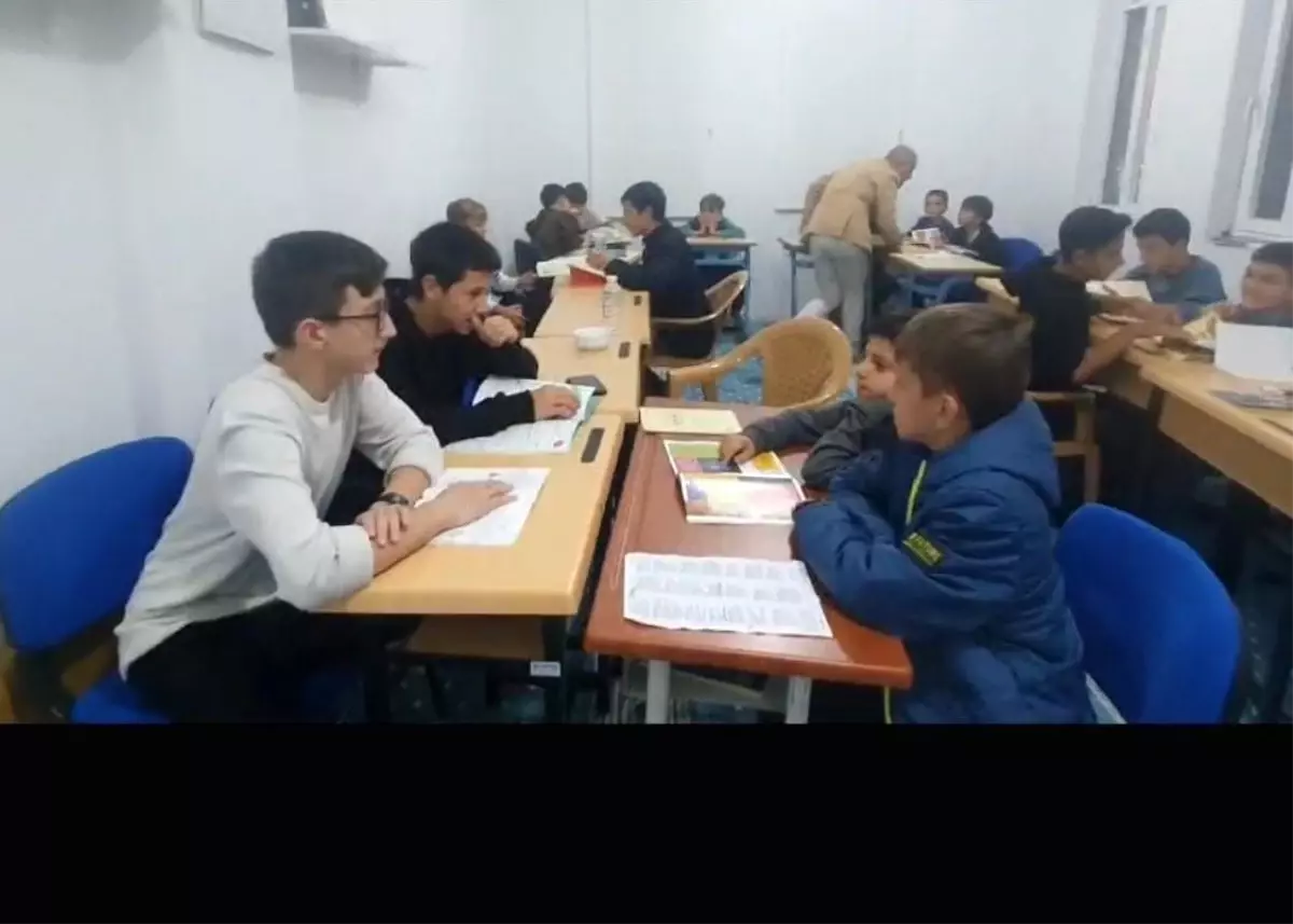 Köyceğiz’de Genç ve Çocuk Gönüllüler Buluştu