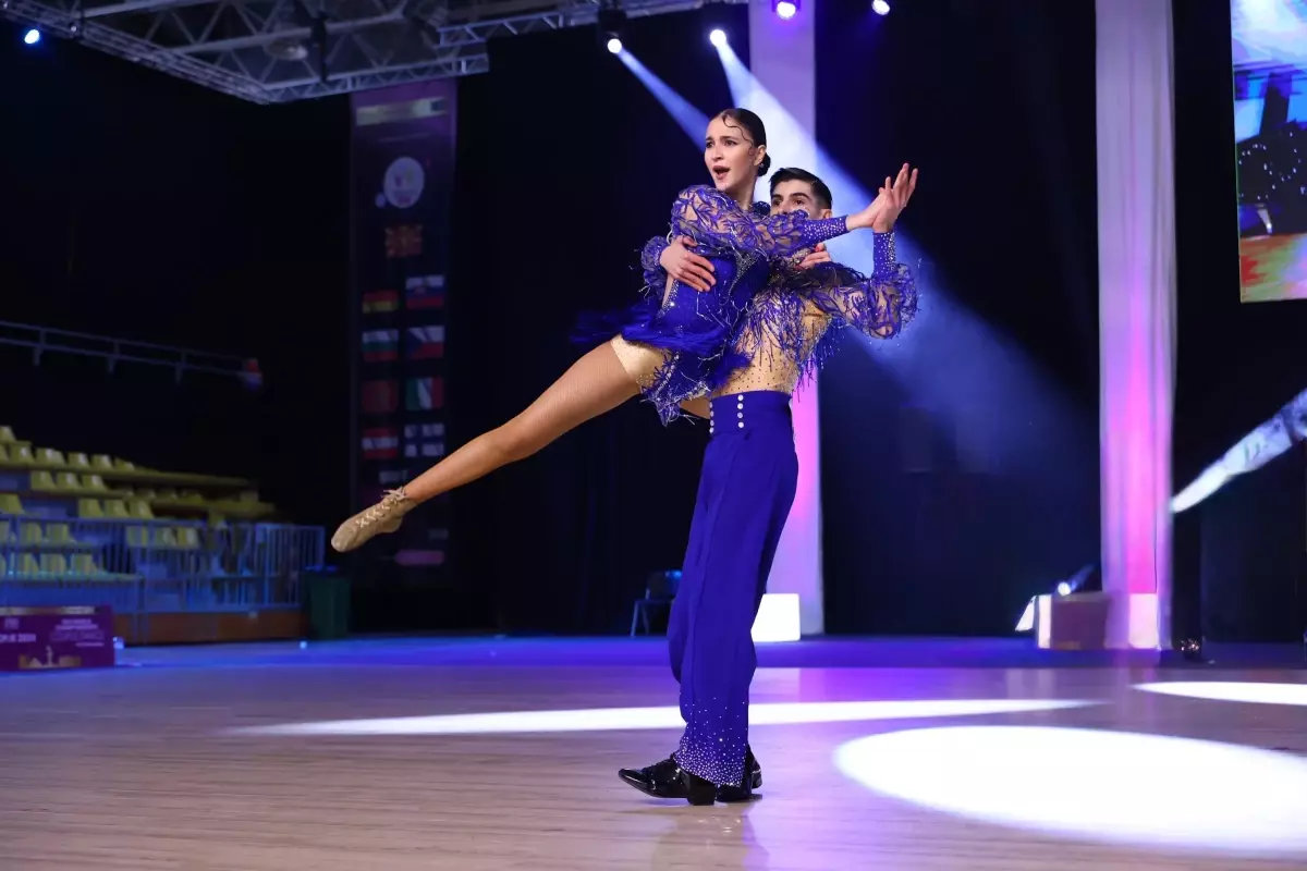 Bursa’nın Genç Dansçıları Dünya Şampiyonu Oldu