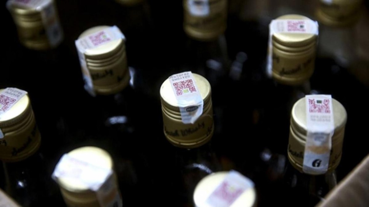 İstanbul’da kaçak ve sahte alkol satışı yapan işletmelerin ruhsatı iptal edilecek