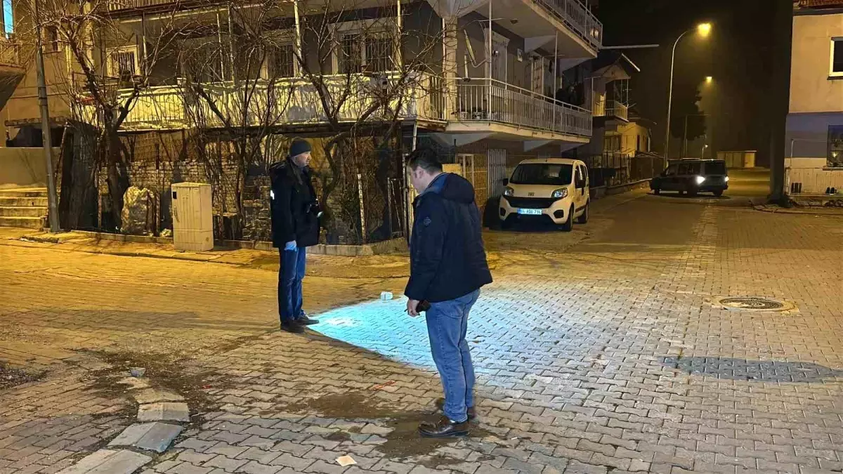 Uşak’ta Tabancayla Ateş Açıldı, 12 Yaşındaki Çocuk Hayatını Kaybetti