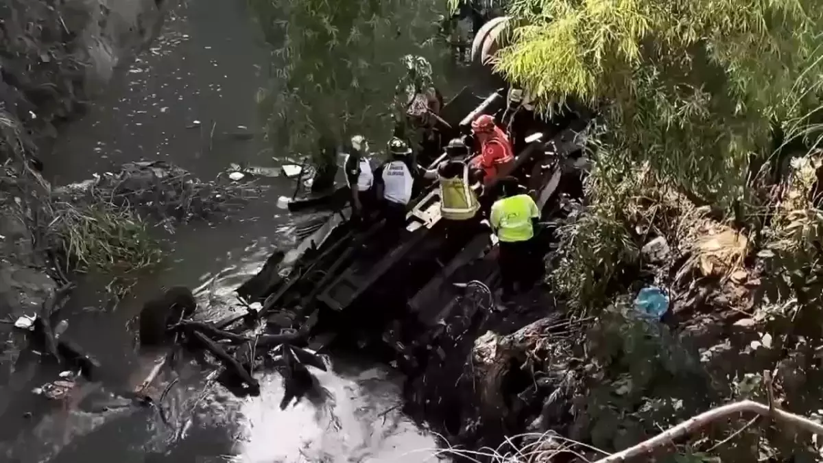 Guatemala’da Otobüs Kazası: 51 Ölü