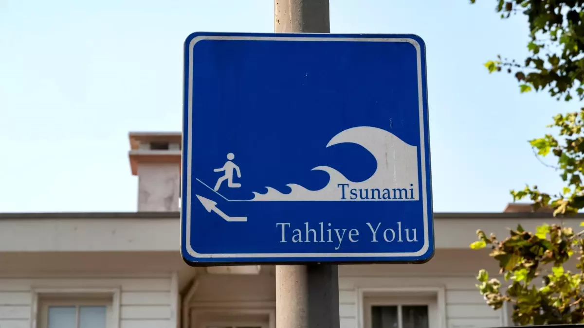 Santorini’de Deprem Fırtınası: Türkiye’de Tsunami Tehdidi