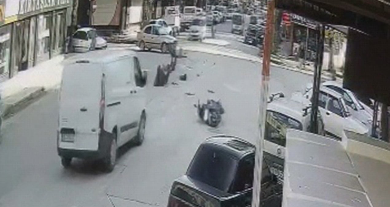 Bursa’da otomobil ile motosikletin çarpıştı: 2 yaralı