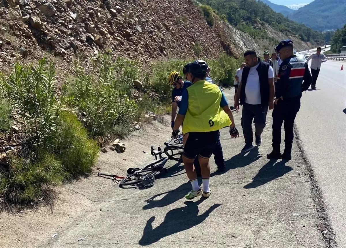 Fethiye’de Bisikletliye Çarpan Sürücü Tutuklandı